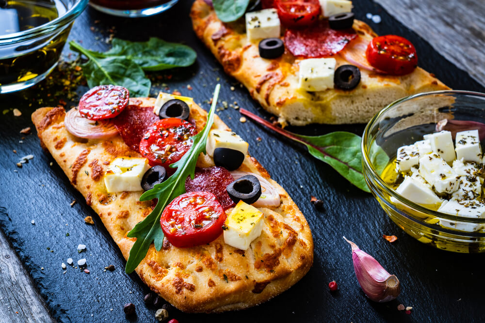 Czym się różni pizza od focaccia?